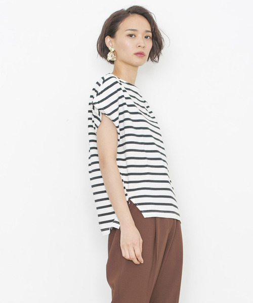 STUDIOUS（ステュディオス）の「【aquagirl】《STUDIOUS別注》ボーダーフレンチスリーブスリットプルオーバー（Tシャツ/カットソー・レディース・ブラック/ネイビー・FREE）」の6枚目の写真