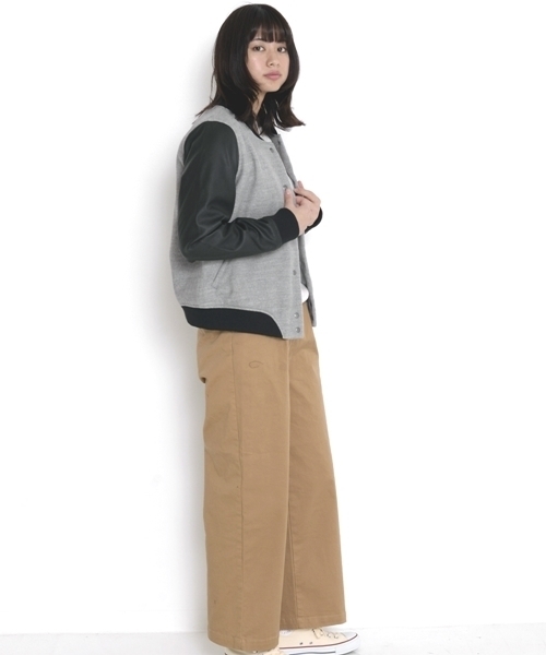 e.r.g*（イーアールジー）の「袖フェイクレザーブルゾン（ブルゾン・レディース・ブラック/グレー・M/L）」の10枚目の写真