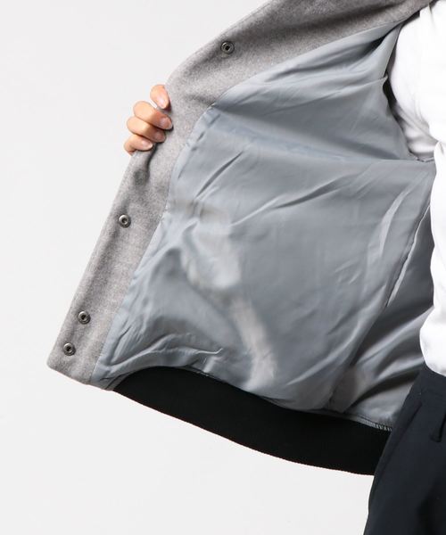 e.r.g*（イーアールジー）の「袖フェイクレザーブルゾン（ブルゾン・レディース・ブラック/グレー・M/L）」の4枚目の写真
