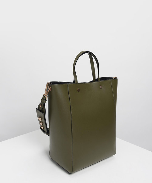 CHARLES & KEITH（チャールズ & キース）の「クラシックトートバッグ / Classic Tote Bag（トートバッグ・レディース・ライトブラウン/オリーブ/ブルー・XL）」の16枚目の写真