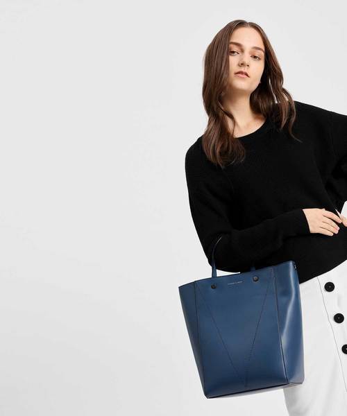 CHARLES & KEITH（チャールズ & キース）の「クラシックトートバッグ / Classic Tote Bag（トートバッグ・レディース・ライトブラウン/オリーブ/ブルー・XL）」の13枚目の写真