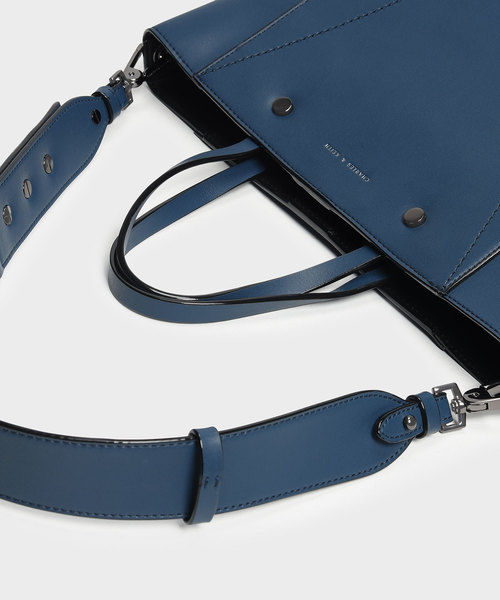 CHARLES & KEITH（チャールズ & キース）の「クラシックトートバッグ / Classic Tote Bag（トートバッグ・レディース・ライトブラウン/オリーブ/ブルー・XL）」の12枚目の写真