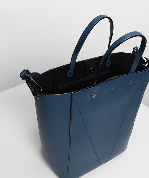CHARLES & KEITH（チャールズ & キース）の「クラシックトートバッグ / Classic Tote Bag（トートバッグ・レディース・ライトブラウン/オリーブ/ブルー・XL）」の10枚目の写真
