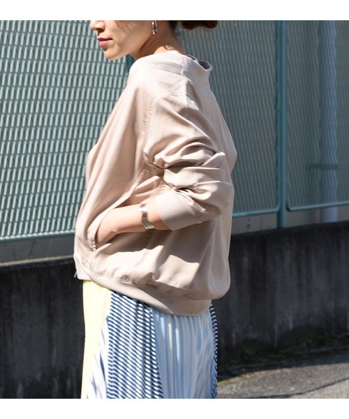 LHELBIE(レルビエ)の「薄手シンプルショートブルゾン(ブルゾン・レディース・ライトベージュ/カーキ/ブラック・M)」の9枚目の写真