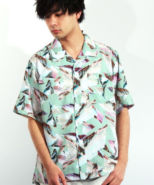 ８(eight)（エイト）の「総柄 半袖 アロハシャツ（シャツ/ブラウス・メンズ・ネイビー/ライトグリーン/ブラック系その他/ブラック系その他2・MEDIUM/LARGE）」の3枚目の写真