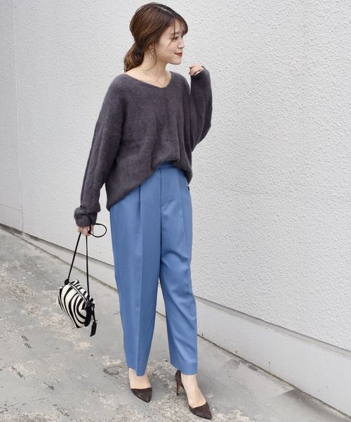 SHIPS(シップス)の「フォックスケーブルVネックプルオーバー◇(ニット/セーター・レディース・ベージュ/パープル/ダークグレー/キャメル/ブルー・ONE SIZE)」の16枚目の写真