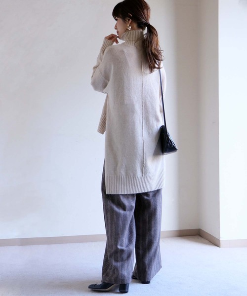 HER CLOSET（ハークローゼット）の「【入荷なし】【HERCLOSET】前後差スリットハイネックニットプルオーバー（ニット/セーター・レディース・ブラック/ベージュ/ブルー/ライトベージュ・M）」の9枚目の写真