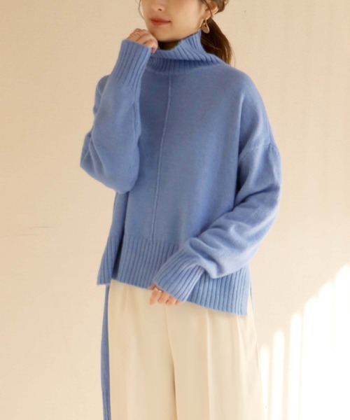 HER CLOSET（ハークローゼット）の「【入荷なし】【HERCLOSET】前後差スリットハイネックニットプルオーバー（ニット/セーター・レディース・ブラック/ベージュ/ブルー/ライトベージュ・M）」の11枚目の写真