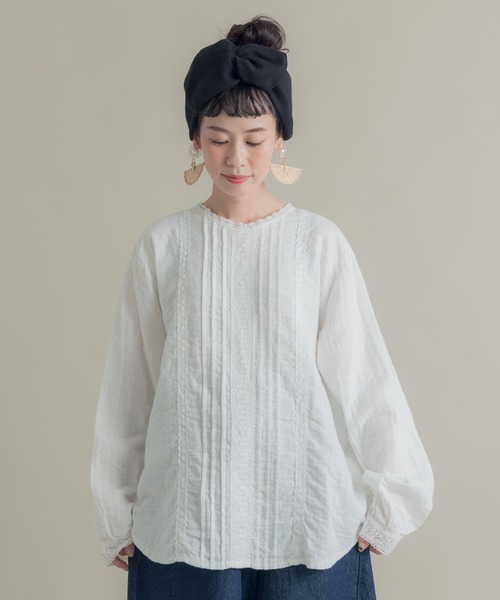 Libra Cue(リブラ キュー)の「Libra コットンガーゼレースブラウス(シャツ/ブラウス・レディース・ホワイト・FREE)」の2枚目の写真