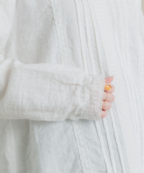 Libra Cue(リブラ キュー)の「Libra コットンガーゼレースブラウス(シャツ/ブラウス・レディース・ホワイト・FREE)」の12枚目の写真