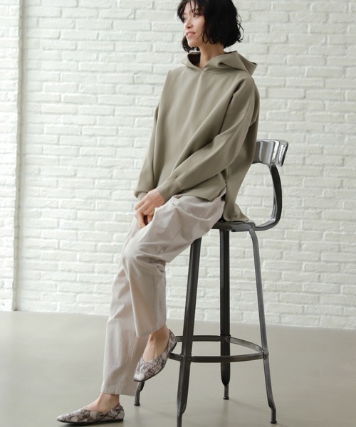 LAKOLE（ラコレ）の「ミラノリブニットフーディー / LAKOLE（パーカー・レディース・ベージュ/オフホワイト/ライトブラウン/スモーク・SMALL/MEDIUM）」の19枚目の写真