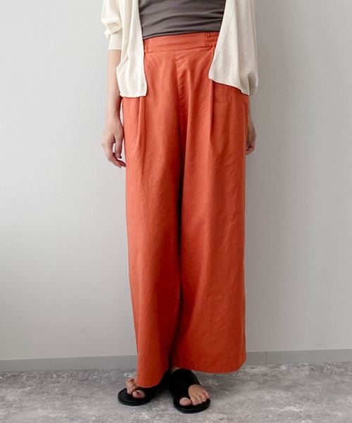 LAKOLE（ラコレ）の「コットンリネンイージーストレートパンツ / LAKOLE（その他パンツ・レディース・オレンジ/スミクロ/モカ/ライトカーキ・SMALL/MEDIUM）」の4枚目の写真