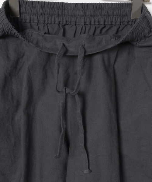 LAKOLE（ラコレ）の「コットンリネンイージーストレートパンツ / LAKOLE（その他パンツ・レディース・オレンジ/スミクロ/モカ/ライトカーキ・SMALL/MEDIUM）」の10枚目の写真