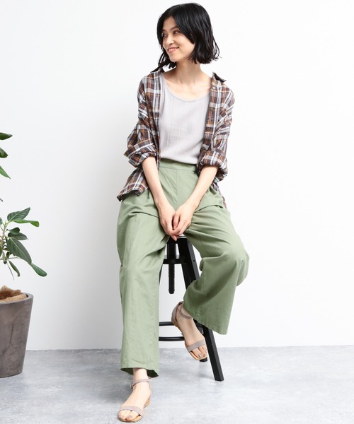 LAKOLE（ラコレ）の「コットンリネンイージーストレートパンツ / LAKOLE（その他パンツ・レディース・オレンジ/スミクロ/モカ/ライトカーキ・SMALL/MEDIUM）」の17枚目の写真