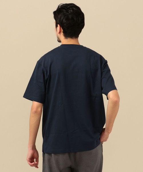 SHIPS（シップス）の「SC: BRING Material×オーガニックコットン クルーネック Tシャツ（Tシャツ/カットソー・メンズ・ホワイト/ベージュ/ネイビー/グリーン/ロイヤルブルー・SMALL/MEDIUM/LARGE/X-LARGE）」の19枚目の写真