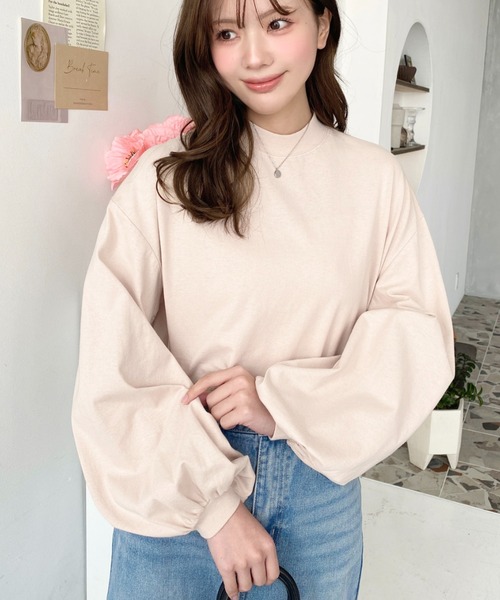 moment+（モーメントプラス）の「【累計販売枚数4万枚突破！】綿100％無地＆ボーダー モックネックボリュームスリーブロンT（Tシャツ/カットソー・レディース・ブラック/パープル/ブラウン/オフホワイト/カーキ/イエロー/ブルー/ライトグリーン/ミント/グレイッシュベージュ/コーラル/ベージュ/グリーン/ブラック系その他/ピンク/レッド/ベージュ系その他/サックスブルー/グレー/杢グレー/チャコールグレー/ピンク系その他・FREE/M）」の8枚目の写真