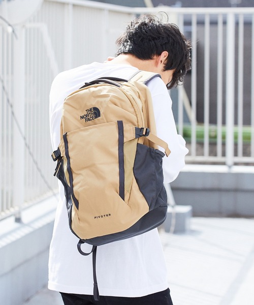 THE NORTH FACE(ザノースフェイス)の「THE NORTH FACE/ザ・ノースフェイス PIVOTER 100% NYLON BAG(バックパック/リュック・メンズ・ブラック/ブルー/ベージュ・ONE SIZE)」の19枚目の写真