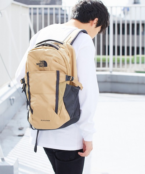 THE NORTH FACE(ザノースフェイス)の「THE NORTH FACE/ザ・ノースフェイス PIVOTER 100% NYLON BAG(バックパック/リュック・メンズ・ブラック/ブルー/ベージュ・ONE SIZE)」の21枚目の写真