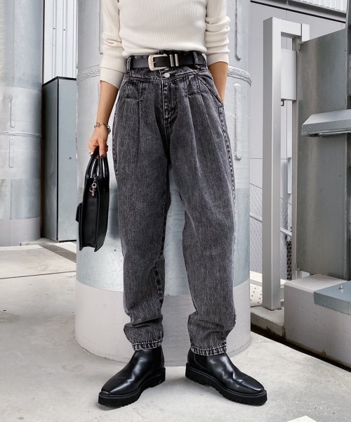 PAGEBOY(ページボーイ)の「エルゴノミックジーンズ(デニムパンツ・レディース・ブラック系その他/ケミカルウォッシュ・25inch/26inch)」の8枚目の写真