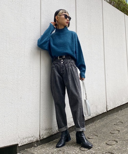 PAGEBOY(ページボーイ)の「エルゴノミックジーンズ(デニムパンツ・レディース・ブラック系その他/ケミカルウォッシュ・25inch/26inch)」の6枚目の写真