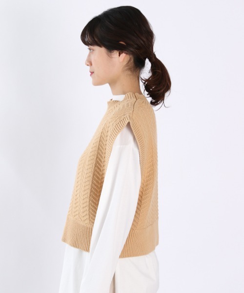 LOWRYS FARM（ローリーズファーム）の「５Ｇショートニットベスト　933125（ベスト・レディース・ブラック/イエロー/グリーン/アイボリー・FREE）」の13枚目の写真