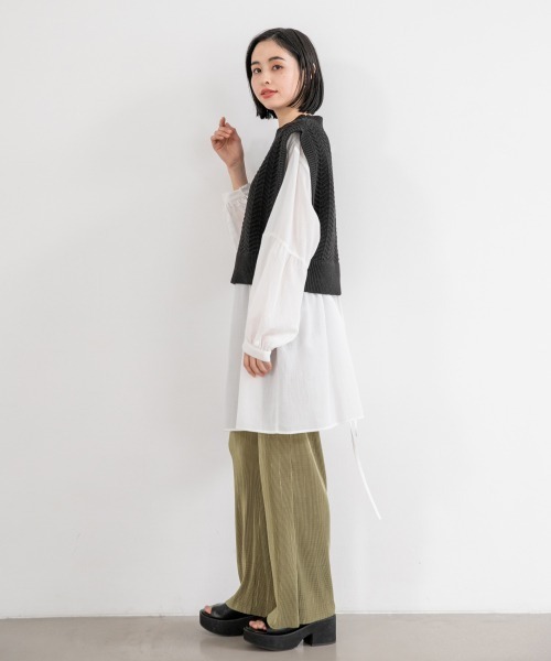 LOWRYS FARM（ローリーズファーム）の「５Ｇショートニットベスト　933125（ベスト・レディース・ブラック/イエロー/グリーン/アイボリー・FREE）」の10枚目の写真