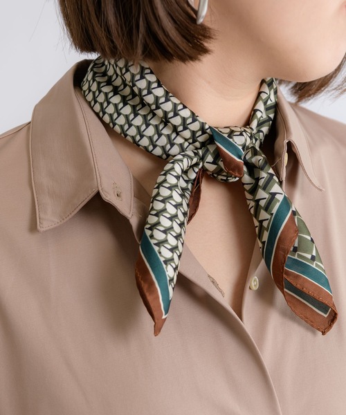 Katharine Ross ジオメトリック柄 アラベスク柄 ミニスカーフ バンダナ スカーフ Katharine Ross キャサリンロス のファッション通販 Zozotown