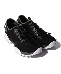 glamb / submarine trek sneakers/ローカットスニーカー/4/レッド glamb（グラム）の「Submarine trek sneakers / サブマリントレック
