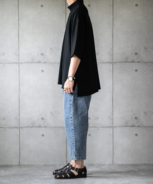 anown(アノン)の「ワイドクロップドデニムパンツ【ファッションインフルエンサー しゅんたろー×anown 限定コラボ】(デニムパンツ・メンズ・ライトブルー/ブルー・M/L)」の6枚目の写真