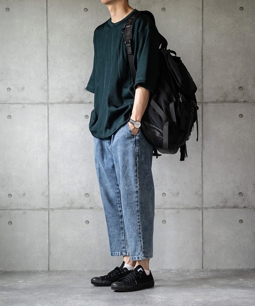 anown(アノン)の「ワイドクロップドデニムパンツ【ファッションインフルエンサー しゅんたろー×anown 限定コラボ】(デニムパンツ・メンズ・ライトブルー/ブルー・M/L)」の4枚目の写真