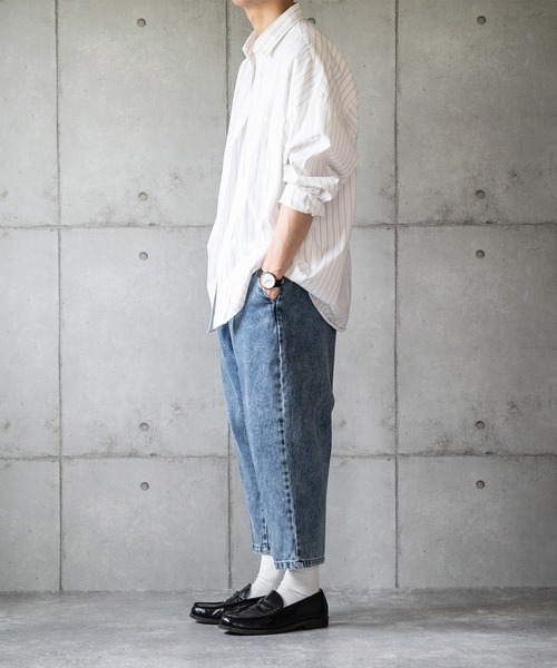 anown(アノン)の「ワイドクロップドデニムパンツ【ファッションインフルエンサー しゅんたろー×anown 限定コラボ】(デニムパンツ・メンズ・ライトブルー/ブルー・M/L)」の7枚目の写真