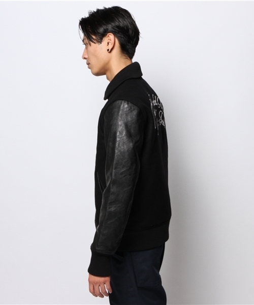 VENCEEXCHANGE(ヴァンスエクスチェンジ)の「バックシシュウメルトンスタジャン(スタジャン・メンズ・ブラック/グレー・MEDIUM/SMALL/LARGE)」の4枚目の写真