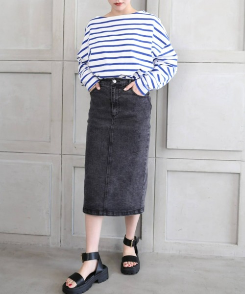 moment+（モーメントプラス）の「ストレッチデニム＆ツイル バックスリットタイトスカート（デニムスカート・レディース・ブラック/サックスブルー/インディゴブルー/アイボリー/グレイッシュベージュ/カーキ/オフホワイト/ブラック系その他・S/M/L）」の22枚目の写真