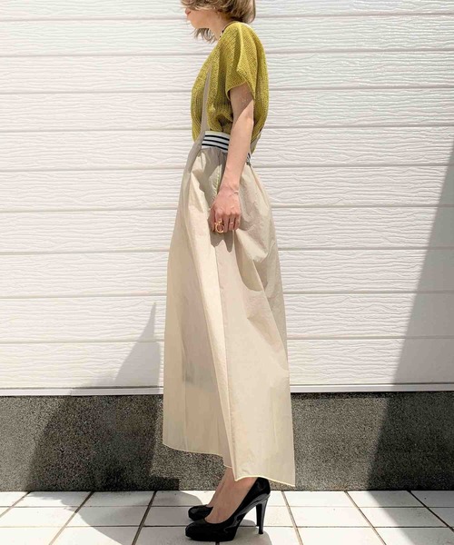 Q（キュー）の「リブコンビサスペスカート（スカート・レディース・ベージュ/カーキ・MEDIUM）」の4枚目の写真