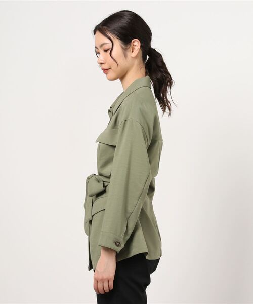 NANO universe（ナノユニバース）の「サファリジャケット（ミリタリージャケット・レディース・ライトベージュ/カーキ・FREE）」の5枚目の写真