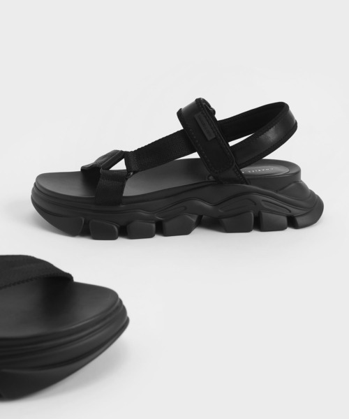 CHARLES & KEITH（チャールズ & キース）の「グログラン スポーツサンダル / Grosgrain Sports Sandals（サンダル・レディース・ホワイト/ブラック/グリーン系その他・22.5cm/25cm/25.5cm/23.5cm/23cm/24.5cm）」の14枚目の写真