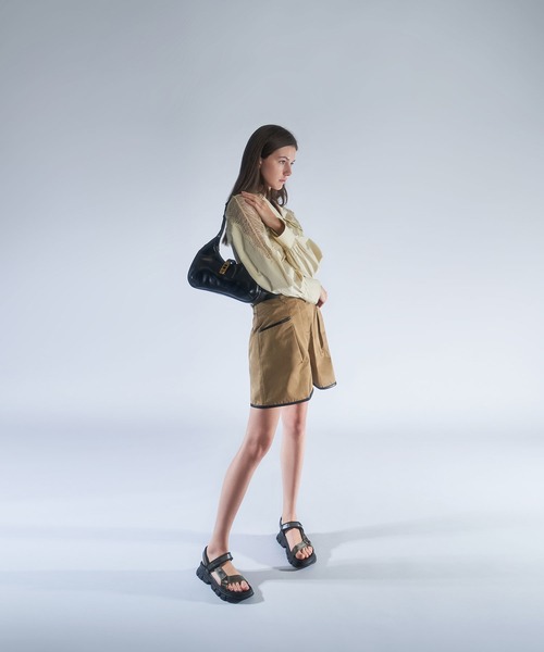 CHARLES & KEITH（チャールズ & キース）の「グログラン スポーツサンダル / Grosgrain Sports Sandals（サンダル・レディース・ホワイト/ブラック/グリーン系その他・22.5cm/25cm/25.5cm/23.5cm/23cm/24.5cm）」の22枚目の写真