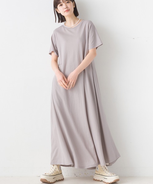 OMNES Another Edition(オムネス アナザーエディション)の「接触冷感レーヨンナイロンラインフレアワンピース(ワンピース・レディース・グリーン/ブラック/グレイッシュベージュ/キャメル/ベージュ/ブルー/ラベンダー/モカ/イエロー/チャコールグレー/チャコールグレー×ブラック/グレー/ネイビー/ブラウン/イエロー系その他・FREE)」の20枚目の写真