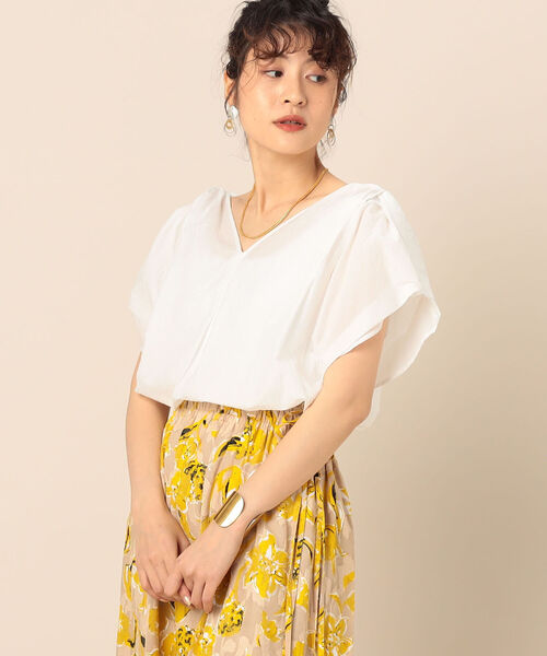 NOLLEY’S（ノーリーズ）の「【WEB限定】ツイストVネックブラウス（シャツ/ブラウス・レディース・ホワイト/ブルー/ブラック系その他3/ベージュ系その他3・38）」の16枚目の写真