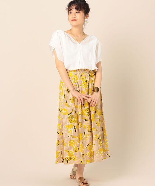 NOLLEY’S（ノーリーズ）の「【WEB限定】ツイストVネックブラウス（シャツ/ブラウス・レディース・ホワイト/ブルー/ブラック系その他3/ベージュ系その他3・38）」の17枚目の写真