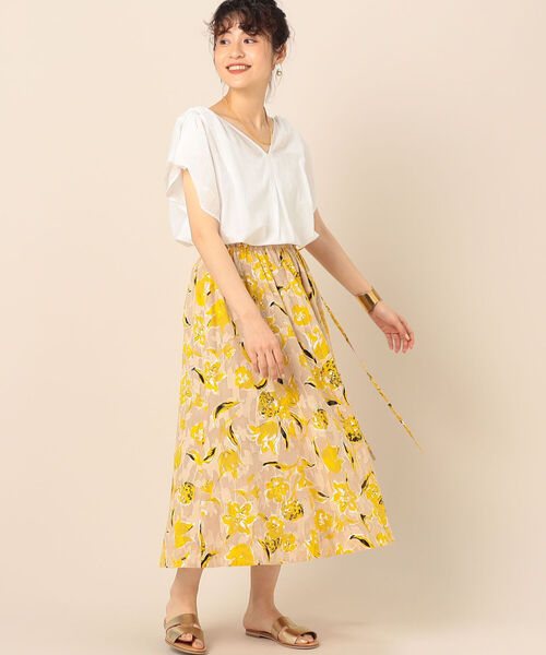 NOLLEY’S（ノーリーズ）の「【WEB限定】ツイストVネックブラウス（シャツ/ブラウス・レディース・ホワイト/ブルー/ブラック系その他3/ベージュ系その他3・38）」の18枚目の写真