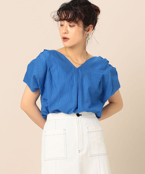 NOLLEY’S（ノーリーズ）の「【WEB限定】ツイストVネックブラウス（シャツ/ブラウス・レディース・ホワイト/ブルー/ブラック系その他3/ベージュ系その他3・38）」の19枚目の写真