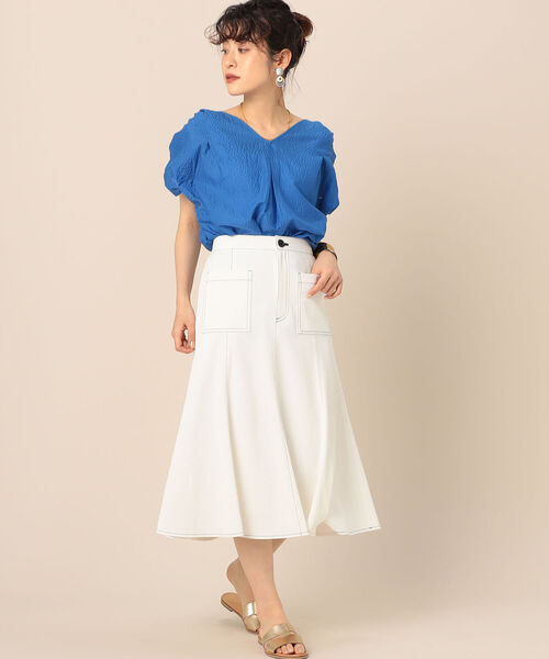 NOLLEY’S（ノーリーズ）の「【WEB限定】ツイストVネックブラウス（シャツ/ブラウス・レディース・ホワイト/ブルー/ブラック系その他3/ベージュ系その他3・38）」の20枚目の写真