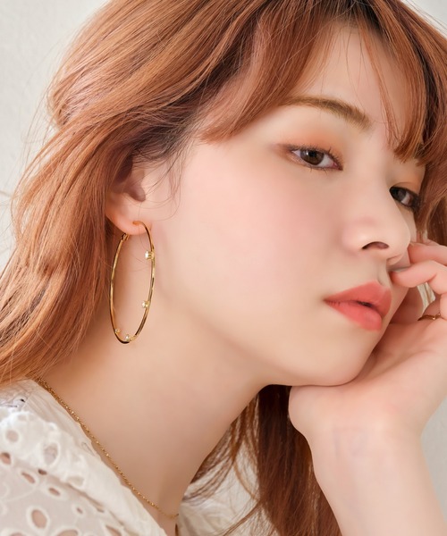 Phoebe（フィービィー）の「スプラッシュビックフープピアス（ピアス（両耳用）・レディース・ホワイト/クリア・FREE）」の12枚目の写真