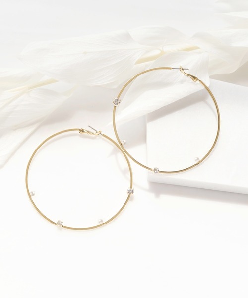 Phoebe（フィービィー）の「スプラッシュビックフープピアス（ピアス（両耳用）・レディース・ホワイト/クリア・FREE）」の6枚目の写真