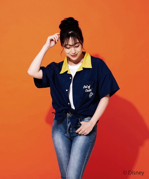 Disney(ディズニー)の「【DISNEY/ディズニー】バックプリントオープンカラーシャツ(シャツ/ブラウス・メンズ・ホワイト/ホワイト系その他/ライトベージュ/ネイビー・SMALL/MEDIUM/LARGE/X-LARGE)」の15枚目の写真