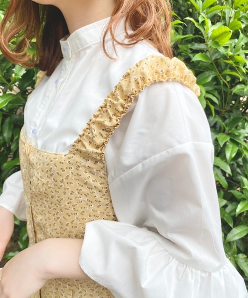 nemne store(ネンネストア)の「風がふく花柄アウトキャミワンピース(ワンピース・レディース・イエロー/アイボリー・フリー)」の4枚目の写真