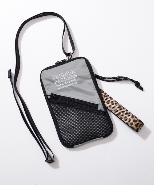 FREDRIK PACKERS（フレドリックパッカーズ）の「【FREDRIK PACKERS】LEOPARD HANDLE HANG SHOULDER　スマホショルダー（ショルダーバッグ・レディース・ブラック/カーキ/シルバー・FREE）」の10枚目の写真