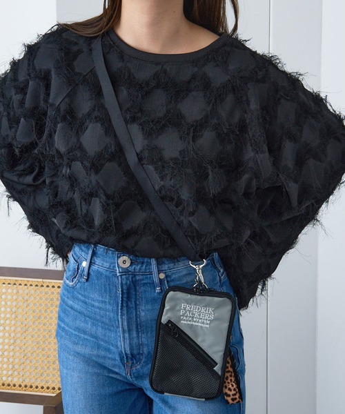 FREDRIK PACKERS（フレドリックパッカーズ）の「【FREDRIK PACKERS】LEOPARD HANDLE HANG SHOULDER　スマホショルダー（ショルダーバッグ・レディース・ブラック/カーキ/シルバー・FREE）」の8枚目の写真