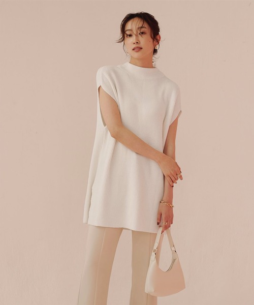 UR'S（ユアーズ）の「フレンチスリーブボトルネックニットベスト（ベスト・レディース・ラベンダー/ベージュ/ブラック/ホワイト・S/M/L）」の2枚目の写真